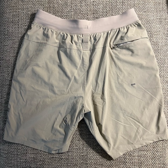 Lululemon License To Train Linerless Shorts Mens M 7" Inch Athletic Training Gym - Picture 1 of 6